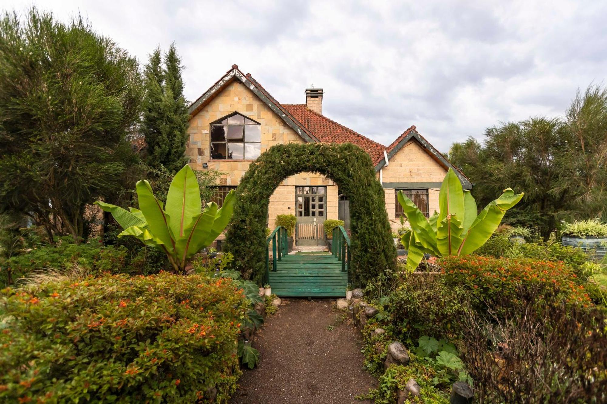 Mount Kenya Farm Stay แนนยูกี ภายนอก รูปภาพ