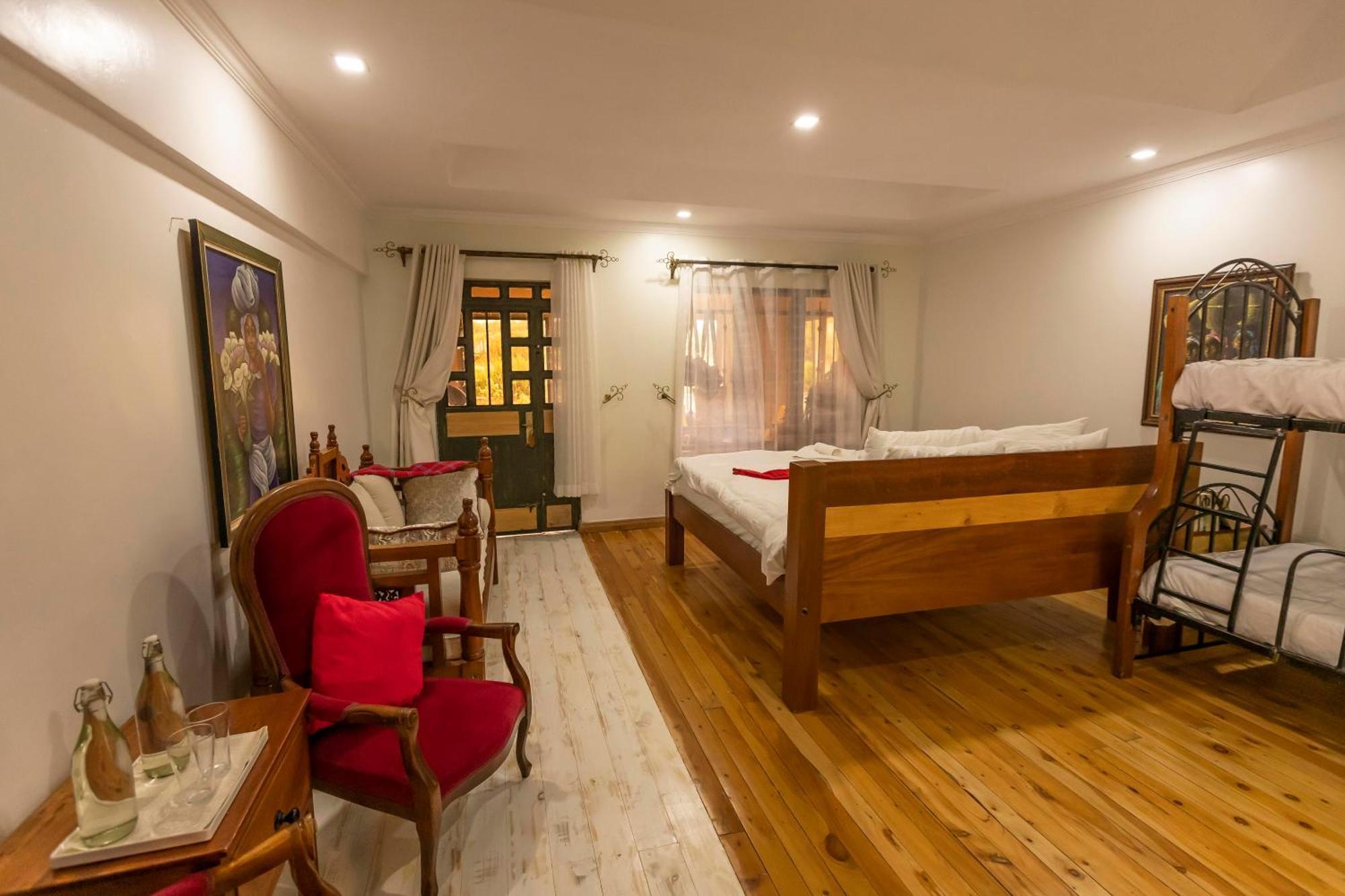 Mount Kenya Farm Stay แนนยูกี ภายนอก รูปภาพ